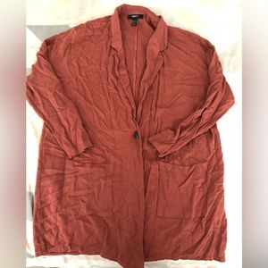 1x Forever 21+ maroon blazer